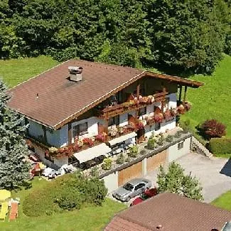 Haus Astrid-christoph Casa de hóspedes Finkenberg
